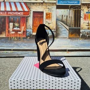 Open Toe Heels- Color Black